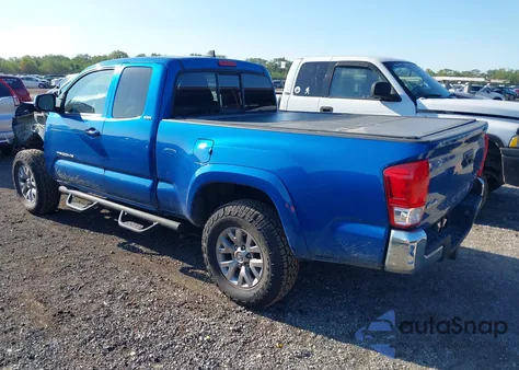 2016 Toyota Tacoma Sr5 V6 z USA, uszkodzony, nr VIN 5TFSZ5AN8GX022111